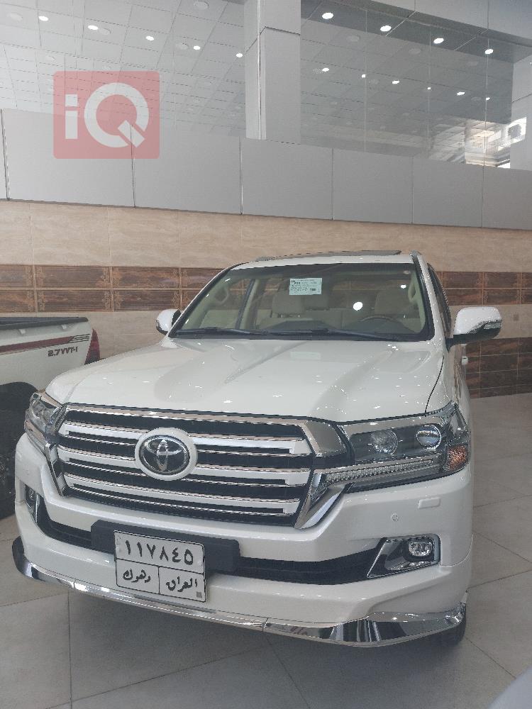 تويوتا لاندكروزر